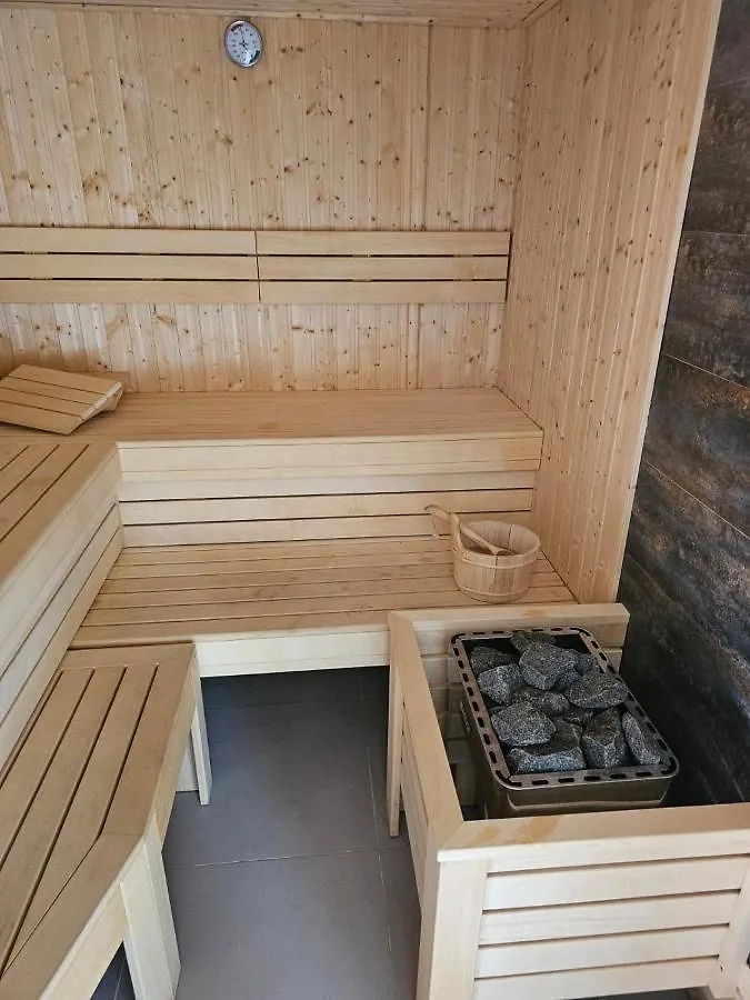 Apartment Green Park Resort: Panoramic Views with Pool, Sauna, and Fitness Access Szklarska Poreba Poland