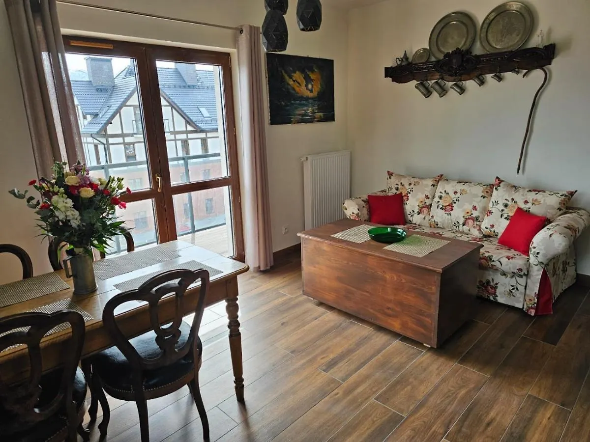 Apartment Green Park Resort: Panoramic Views with Pool, Sauna, and Fitness Access Szklarska Poreba Poland