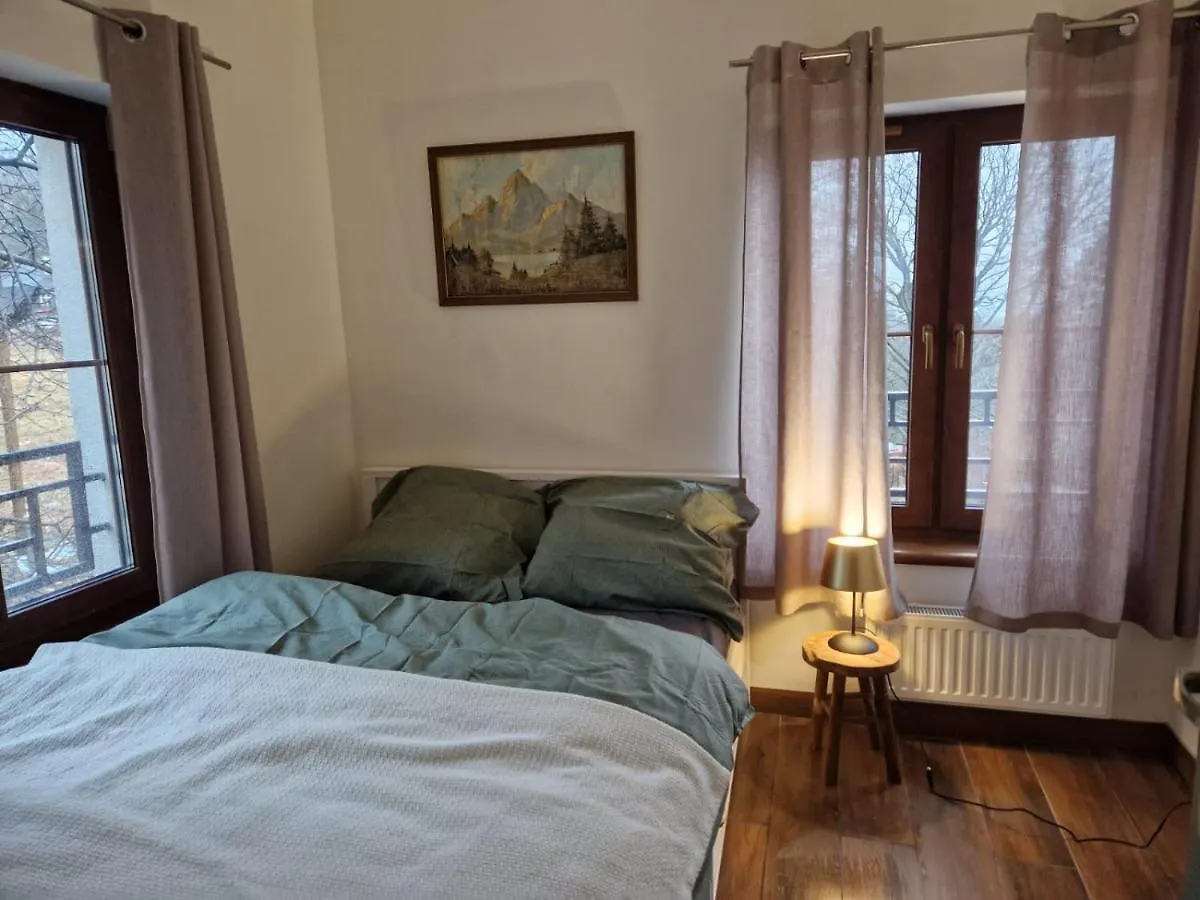 Green Park Resort: Panoramic Views with Pool, Sauna, and Fitness Access Szklarska Poreba Apartment