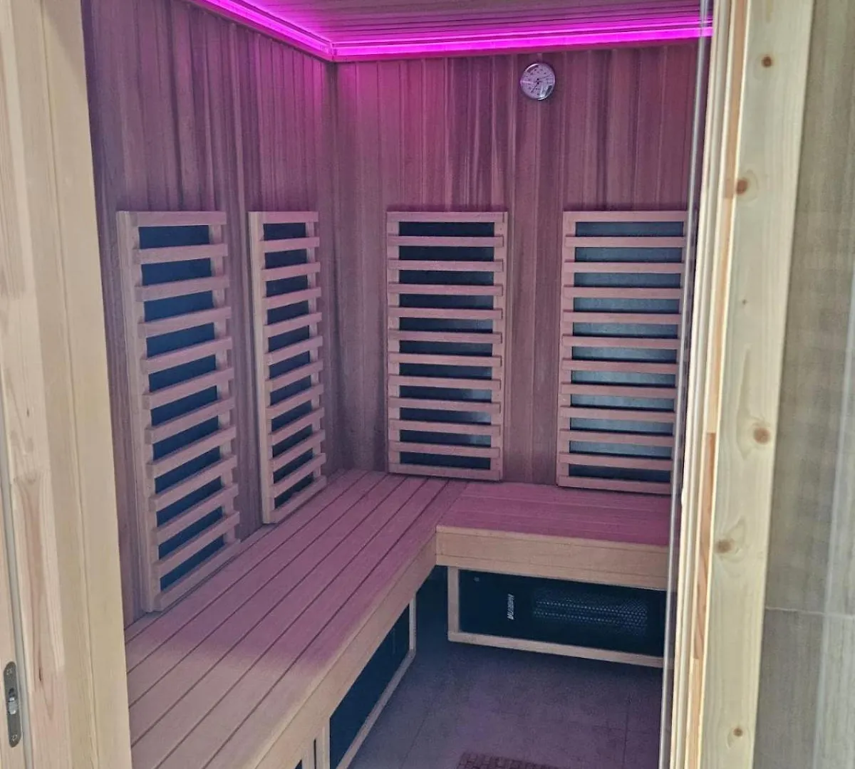 Green Park Resort: Panoramic Views with Pool, Sauna, and Fitness Access Szklarska Poreba 0*,