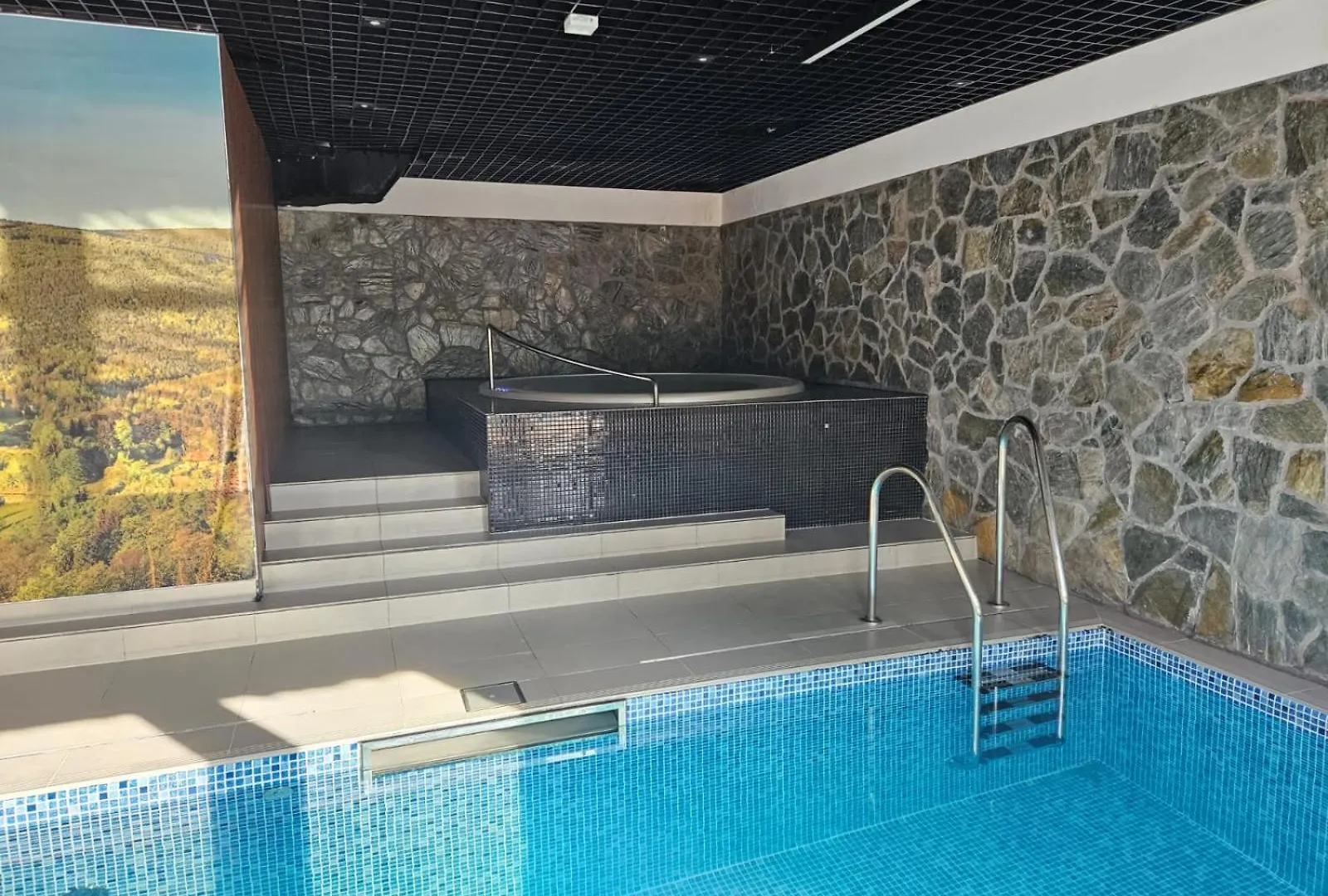 Apartment Green Park Resort: Panoramic Views with Pool, Sauna, and Fitness Access Szklarska Poreba